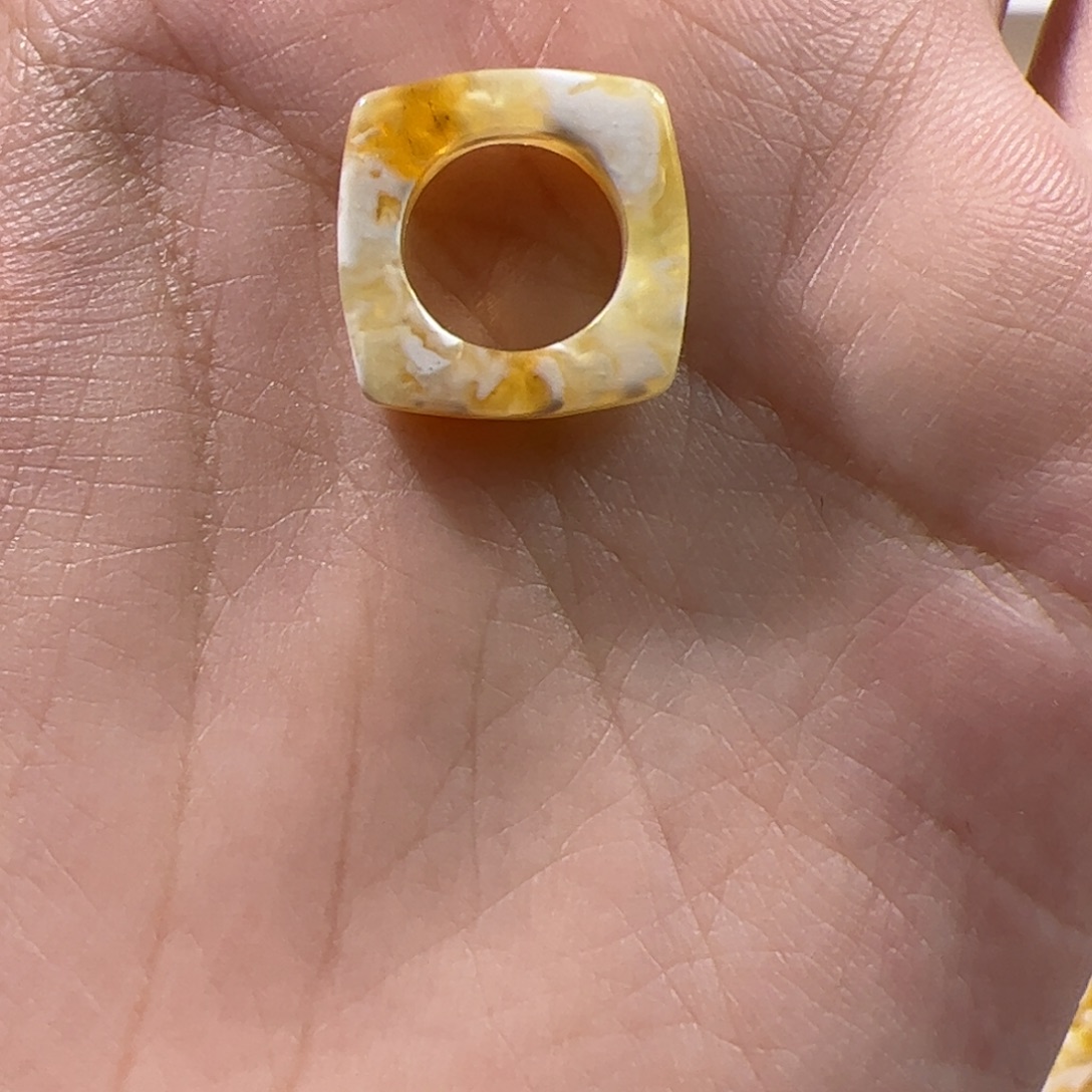 琥珀未镶嵌珠宝奇石金瓷白溶洞跑环