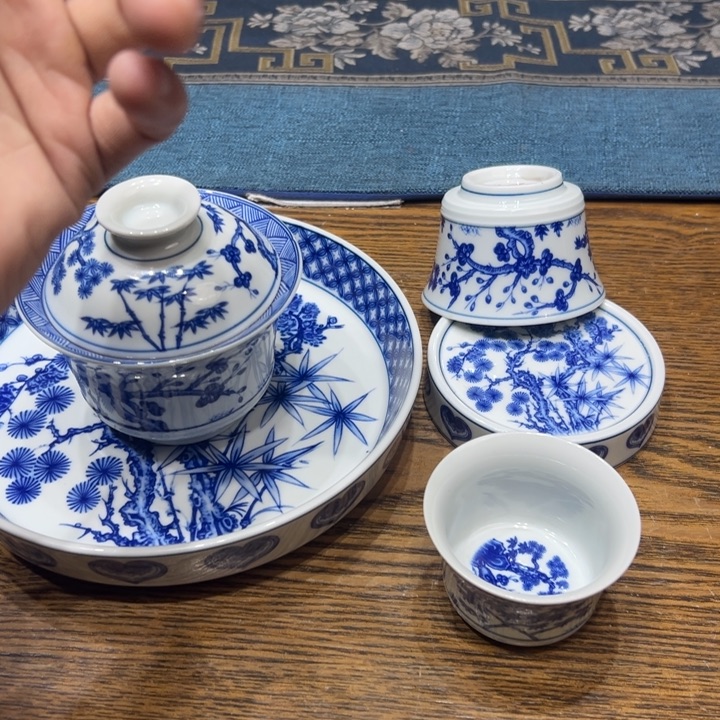 景德镇瓷器精品陈列展品等