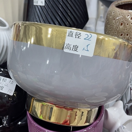 多肉绿植陶瓷花盆9.9包邮，有孔