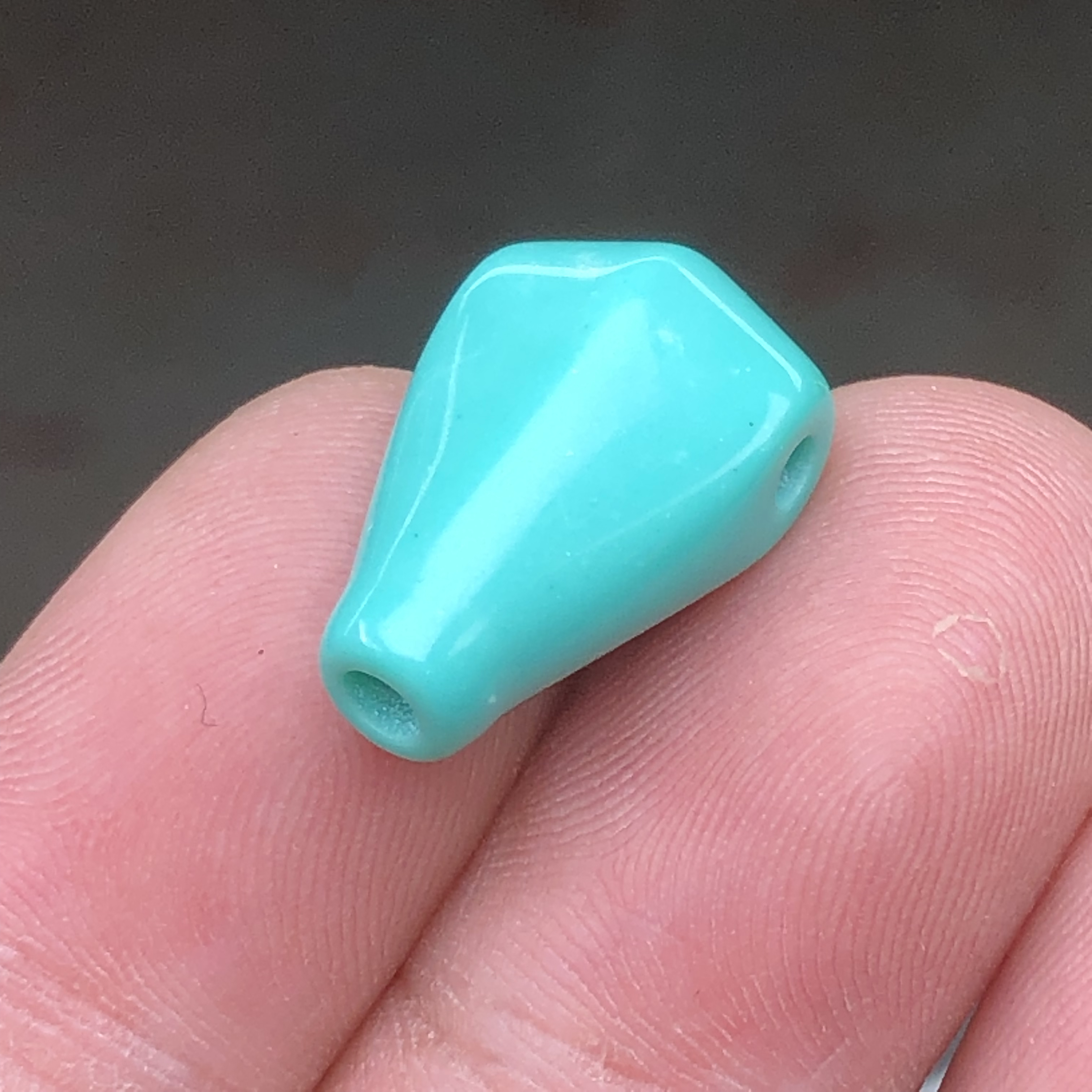  142鲨鱼背高瓷绿一体三通20*12mm一个