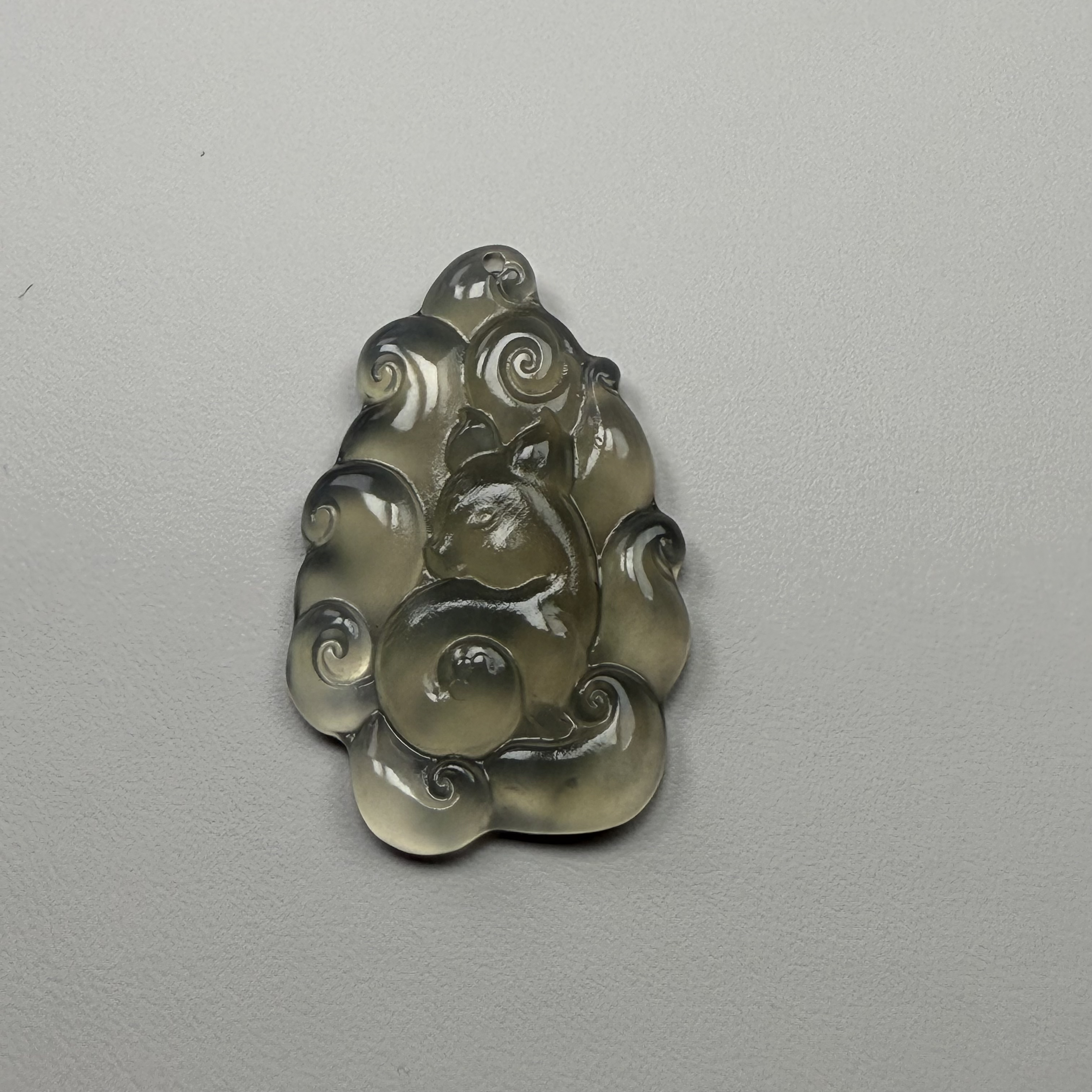 水墨狐狸吊坠37x24x5高冰