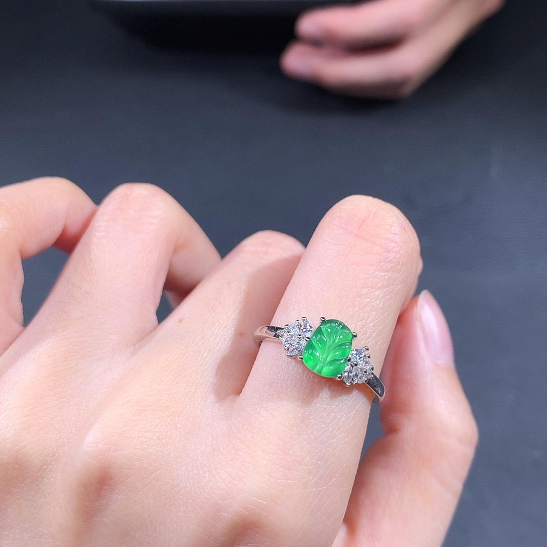 未镶嵌戒指翡翠翡翠