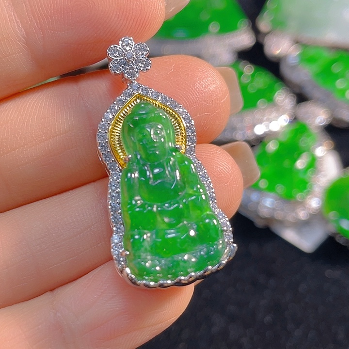 翡翠未镶嵌颈饰翡翠