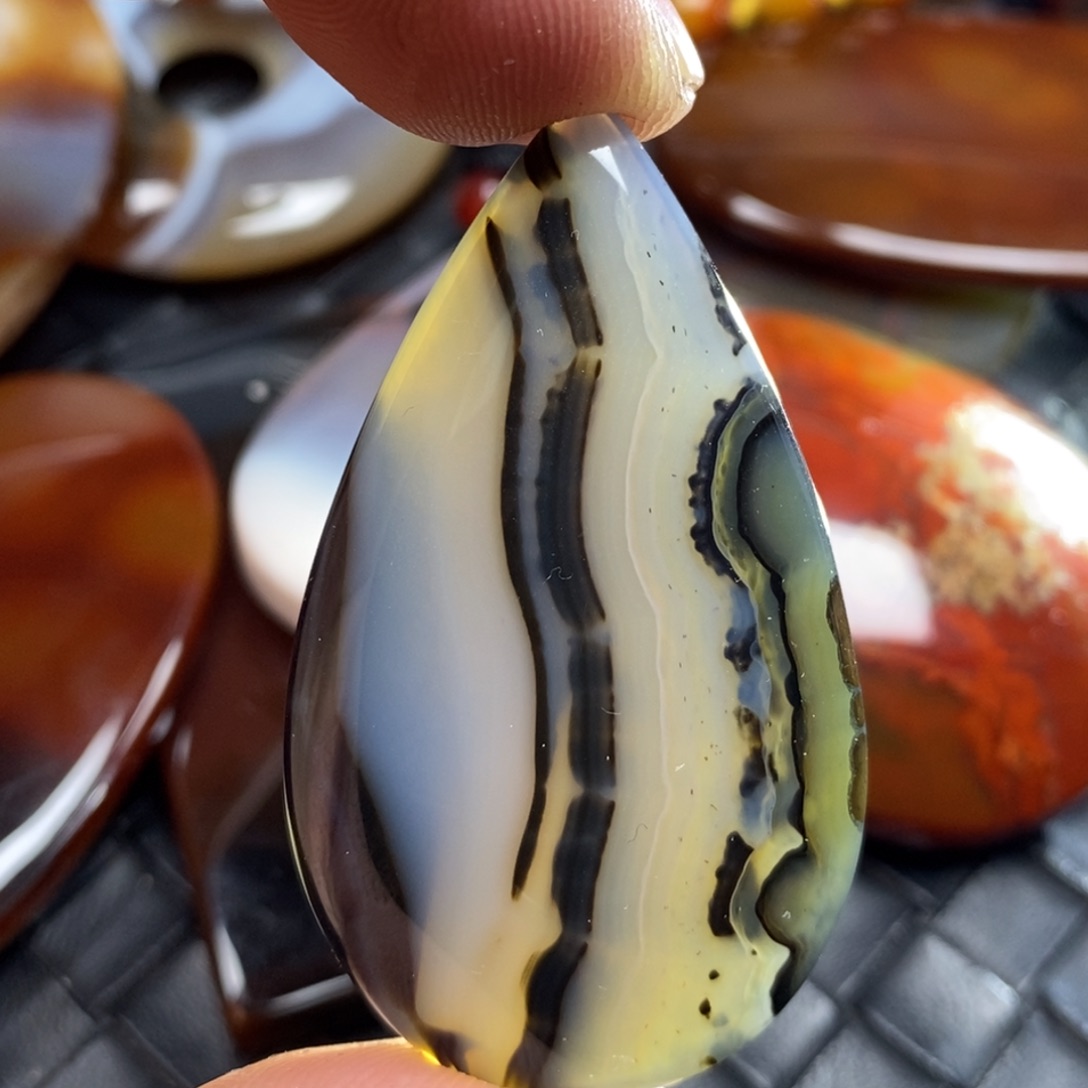 玛瑙/玉髓未镶嵌颈饰