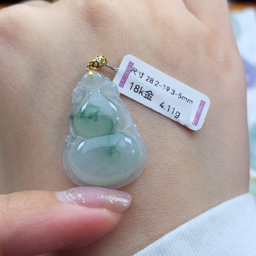 翡翠颈饰18K金镶嵌葫芦