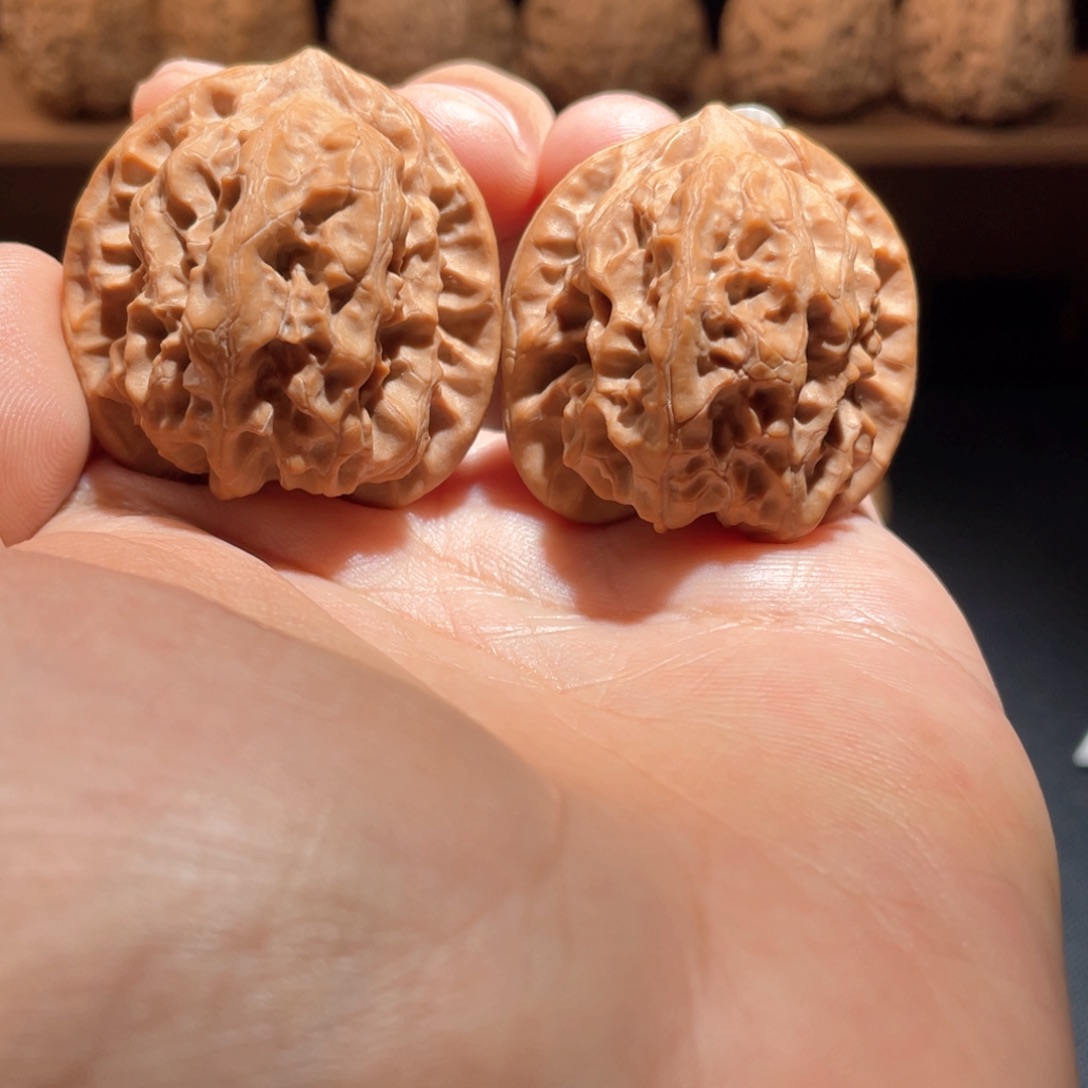 文玩核桃把件磐石文玩核桃