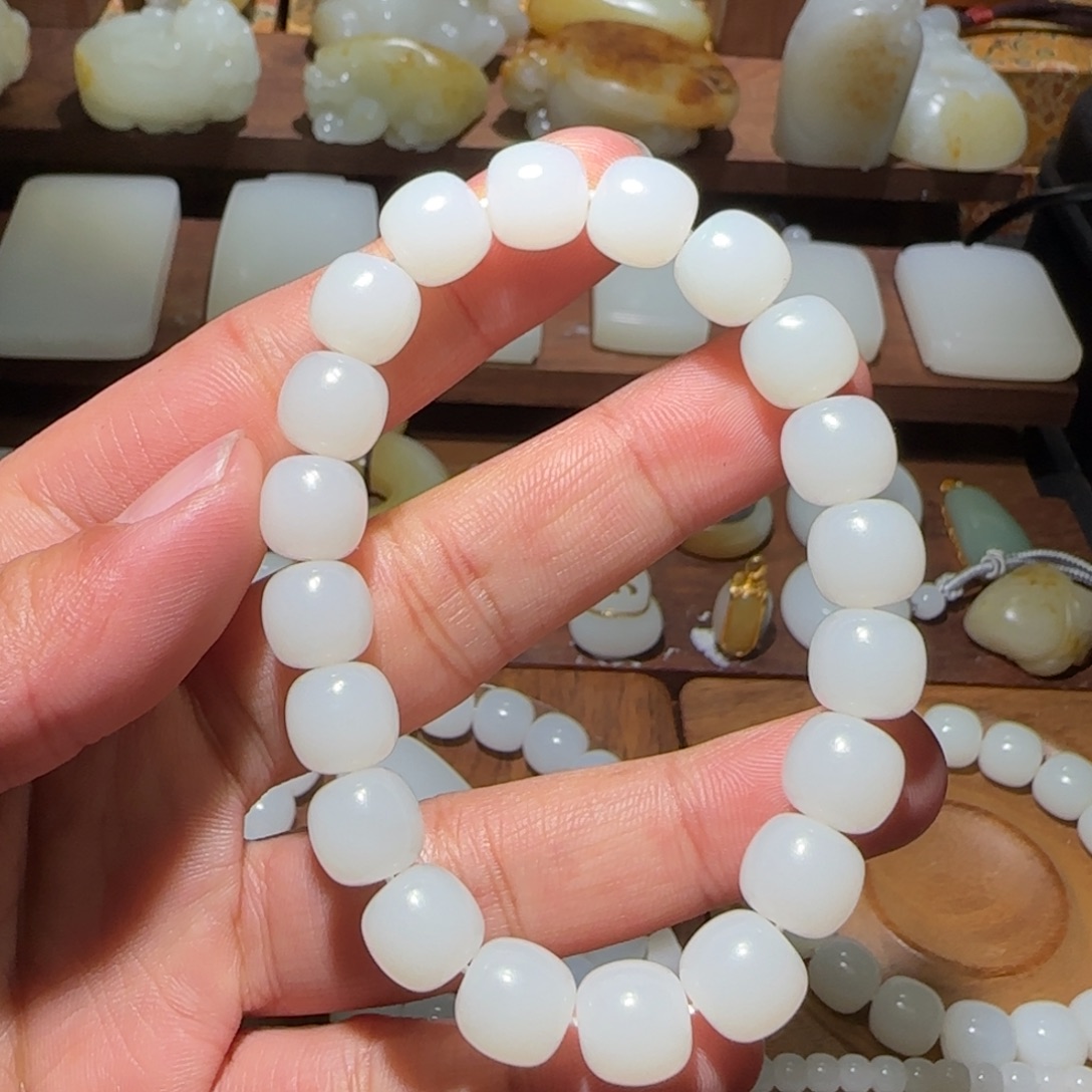 和田玉未镶嵌手链