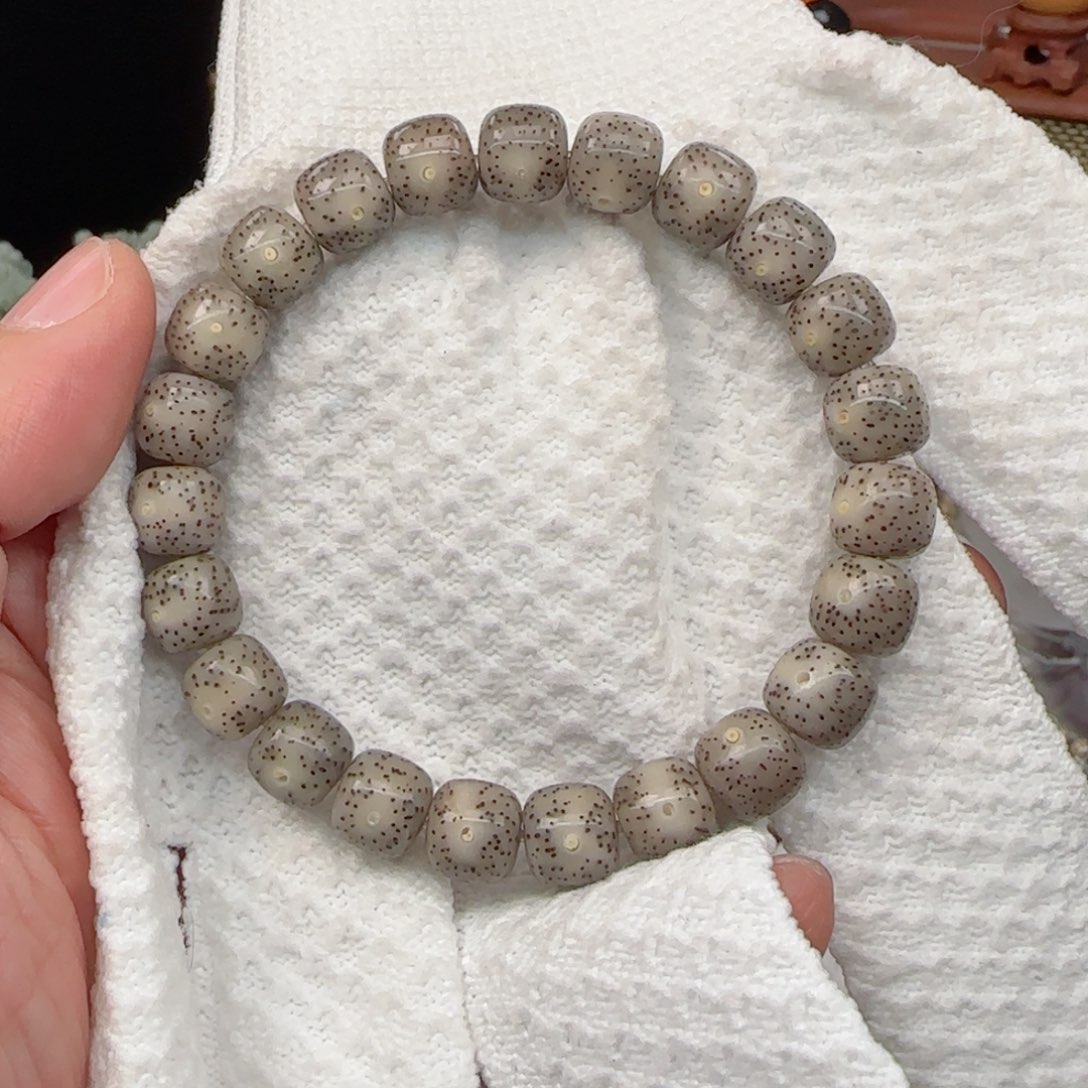 星月菩提手串一**喉灰冰针尖星10*9