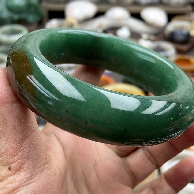 【闪购商品】石英质玉未镶嵌手镯59槿*