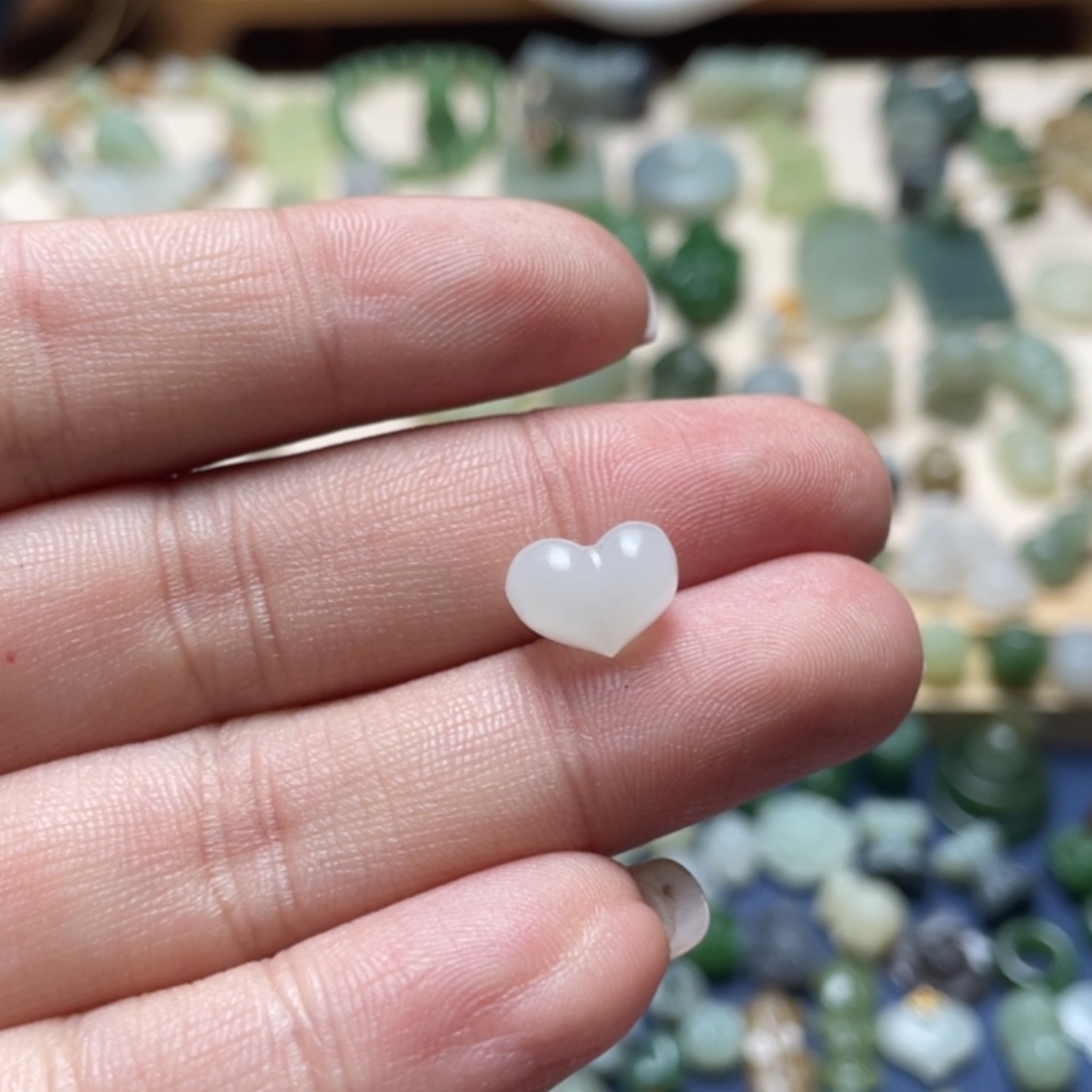 顺***亿和田玉未镶嵌吊坠(不含链)