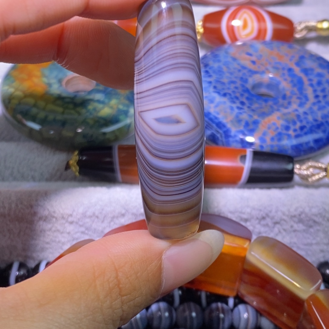 玛瑙/玉髓颈饰未镶嵌