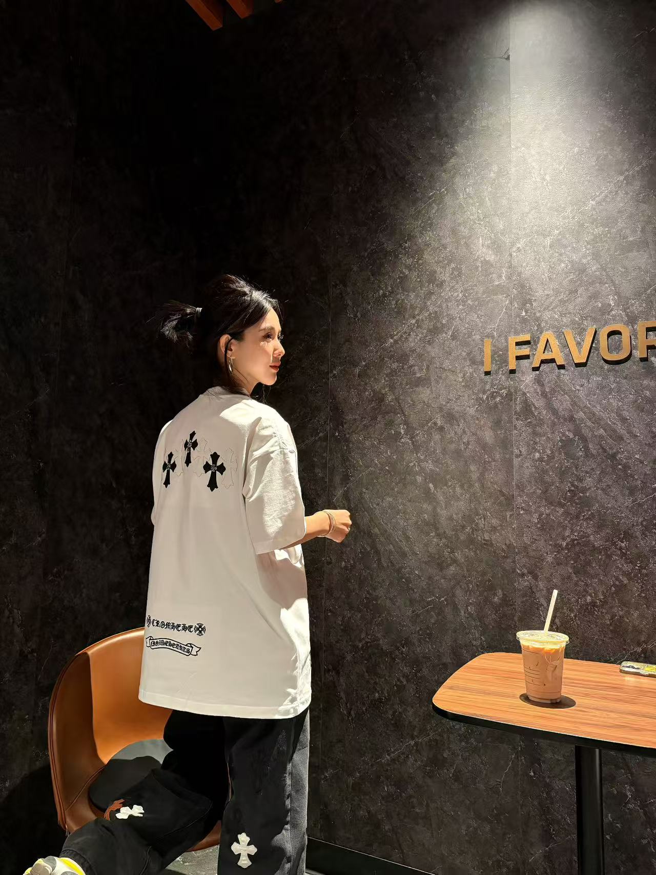 2550梵文25ss新款金属刺绣皮标高端轻奢百搭短袖T恤（男女同款）