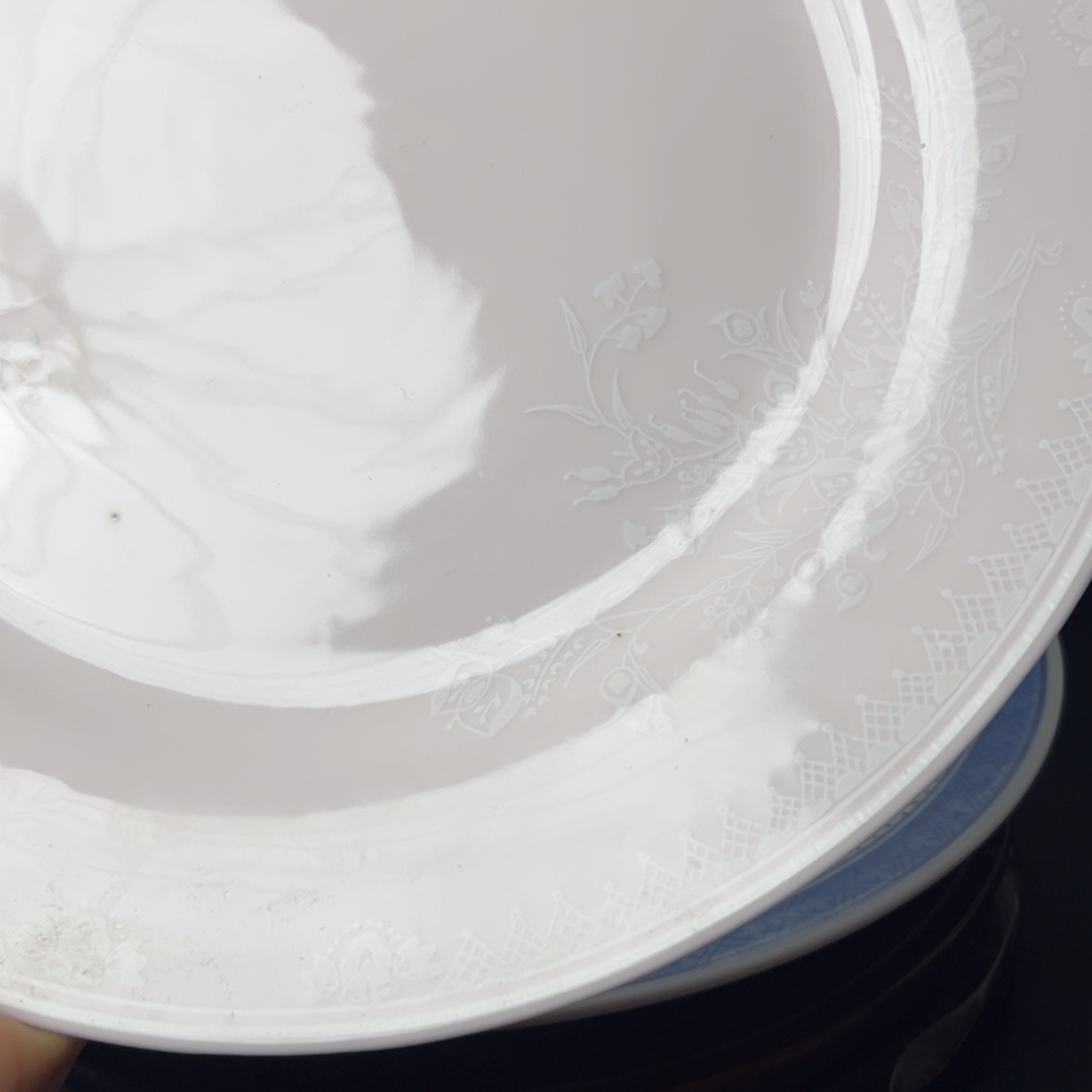 人***等景德镇陶瓷艺术品