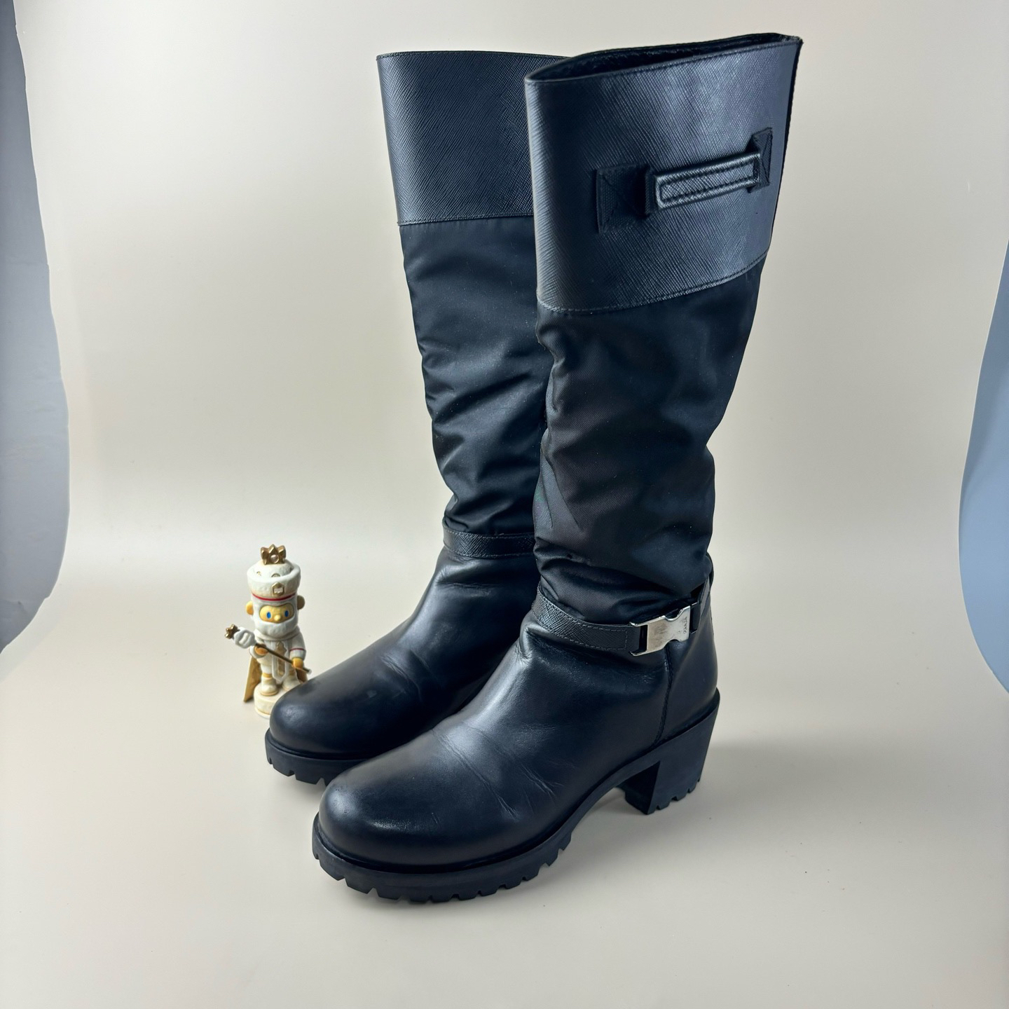 95新 Prada/普拉达 银扣绑带中筒靴 37码 YLP3099