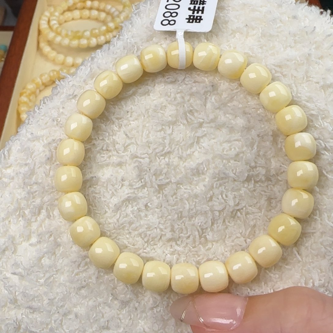 未镶嵌琥珀珠宝奇石8