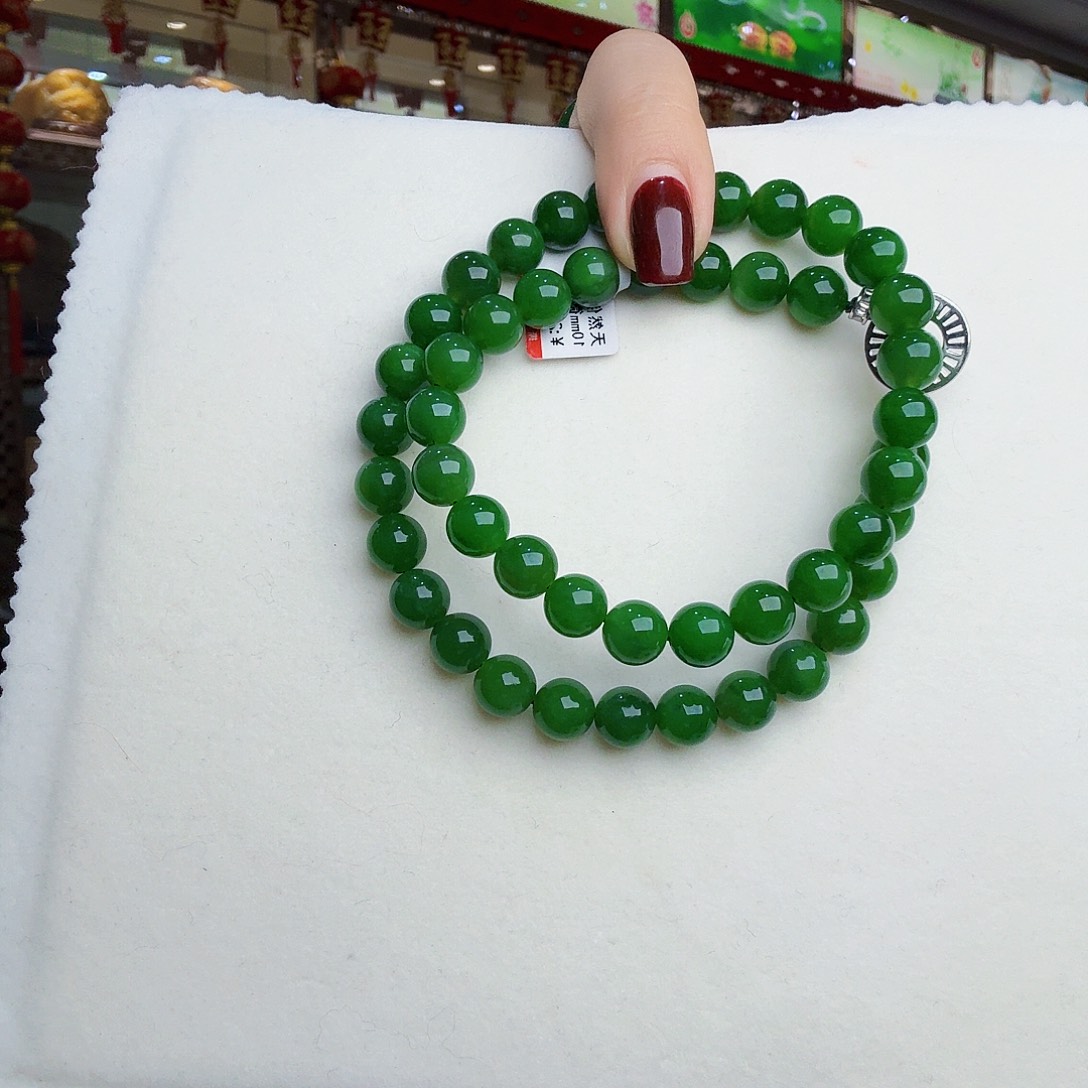 和田玉（碧玉）颈饰未镶嵌美**货