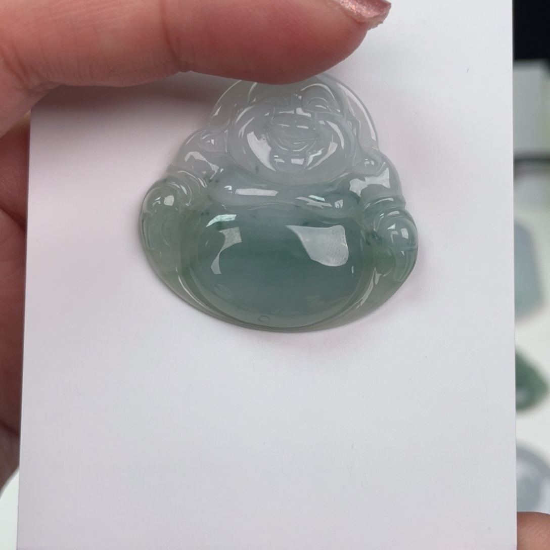 翡翠未镶嵌颈饰佛公