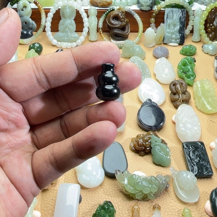 和田玉颈饰未镶嵌定制款