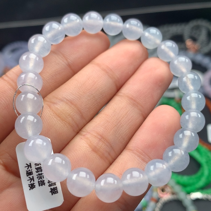 翡翠手镯未镶嵌卡