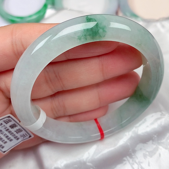 翡翠未镶嵌手镯61～62冰飘花大圈手镯