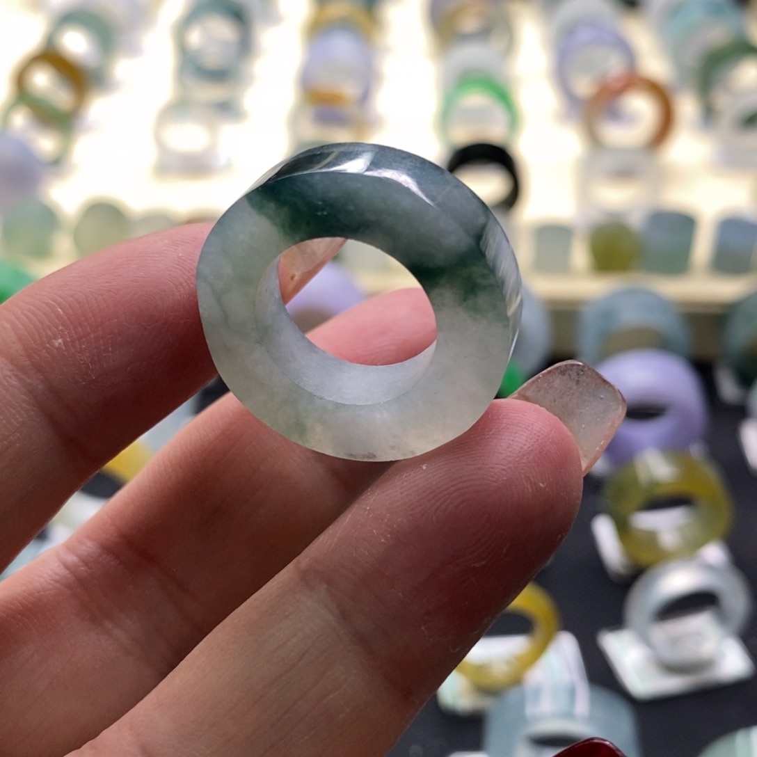 定制翡翠未镶嵌翡翠戒指9-19有包客