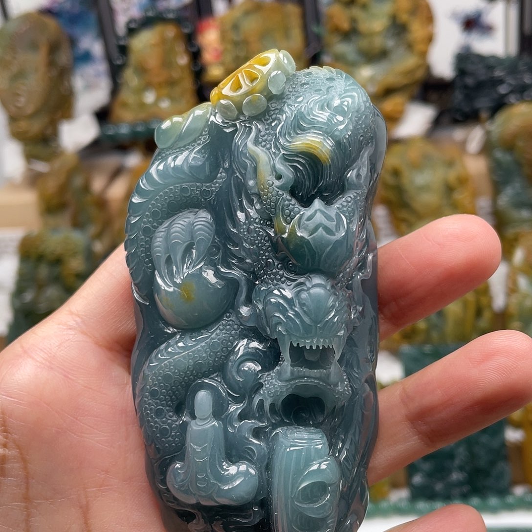 欢***&翡翠未镶嵌颈饰天然翡翠a货龙