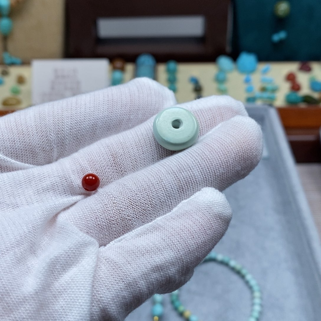 未镶嵌配饰南红玛瑙