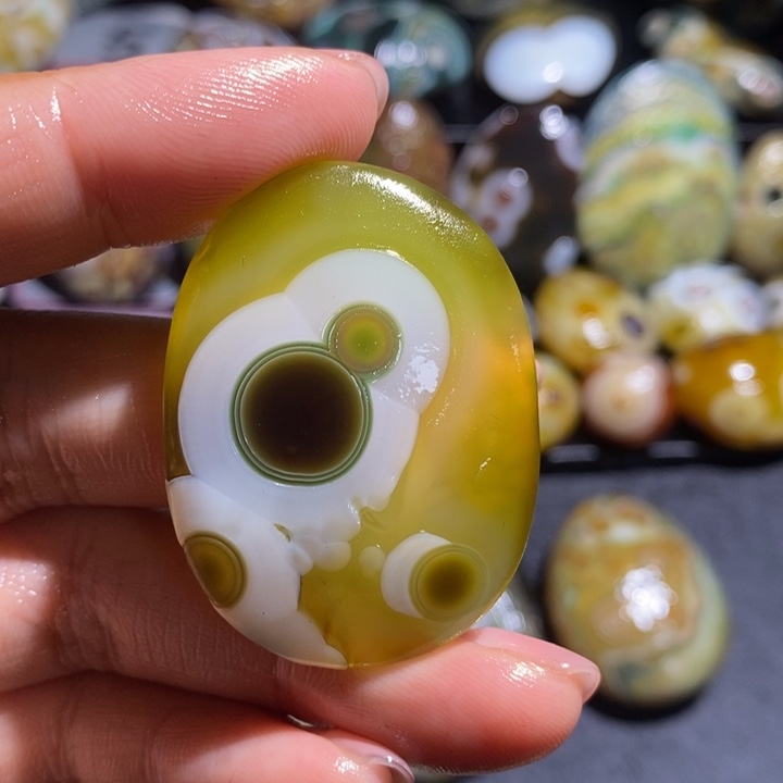 玛瑙/玉髓未镶嵌吊坠(不含链)170