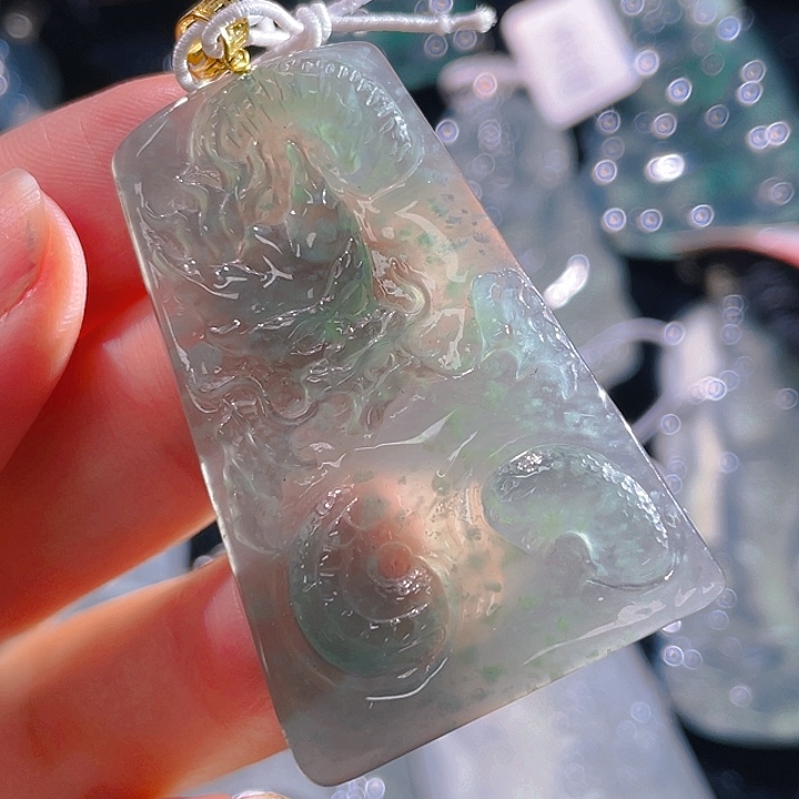 翡翠颈饰18K金镶嵌23，