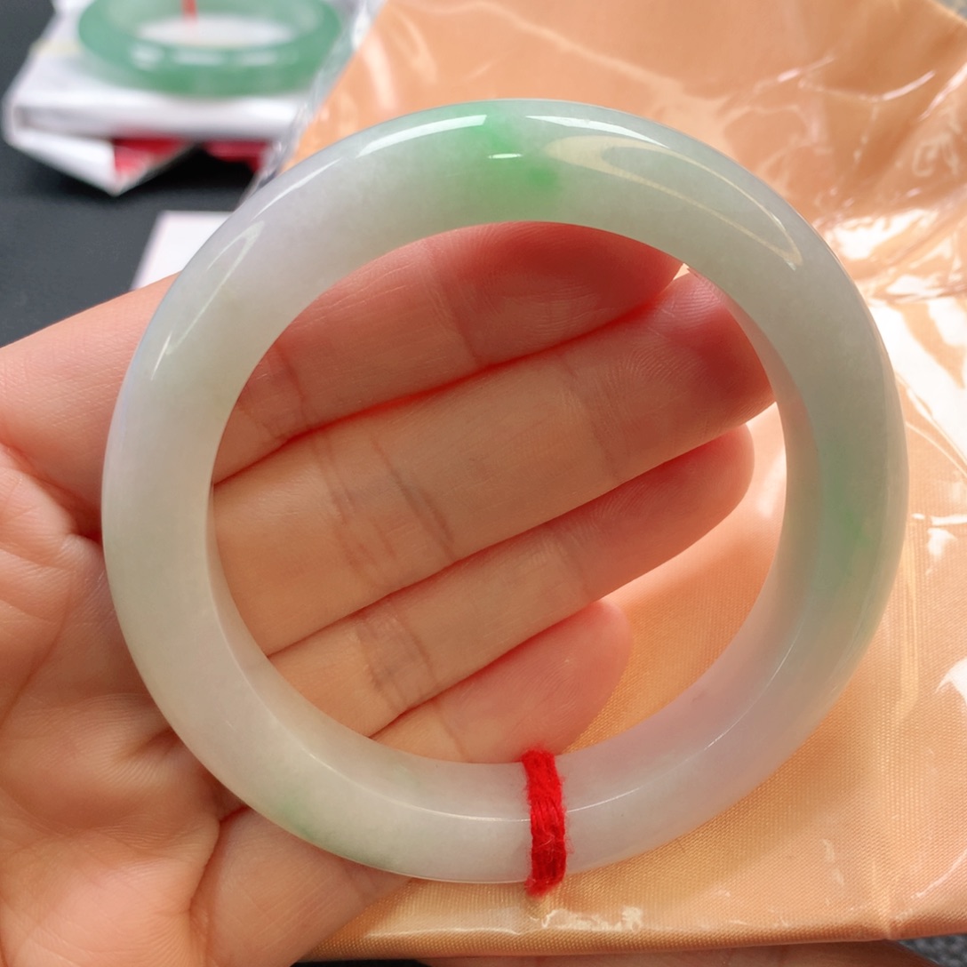 翡翠手镯未镶嵌55正