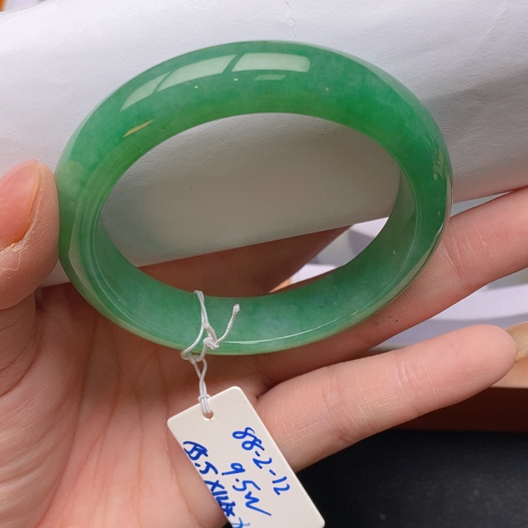 翡翠未镶嵌手镯55