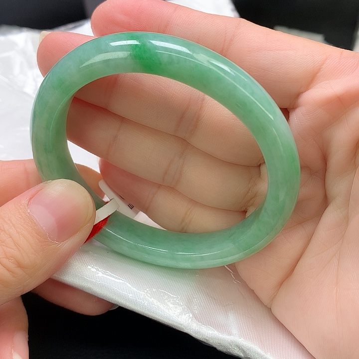 翡翠未镶嵌手镯贵妃55