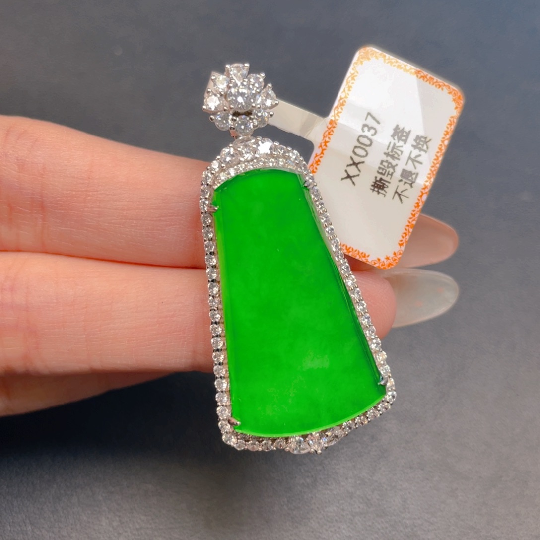 【闪购商品】吊坠(不含链)银S925镶嵌翡翠