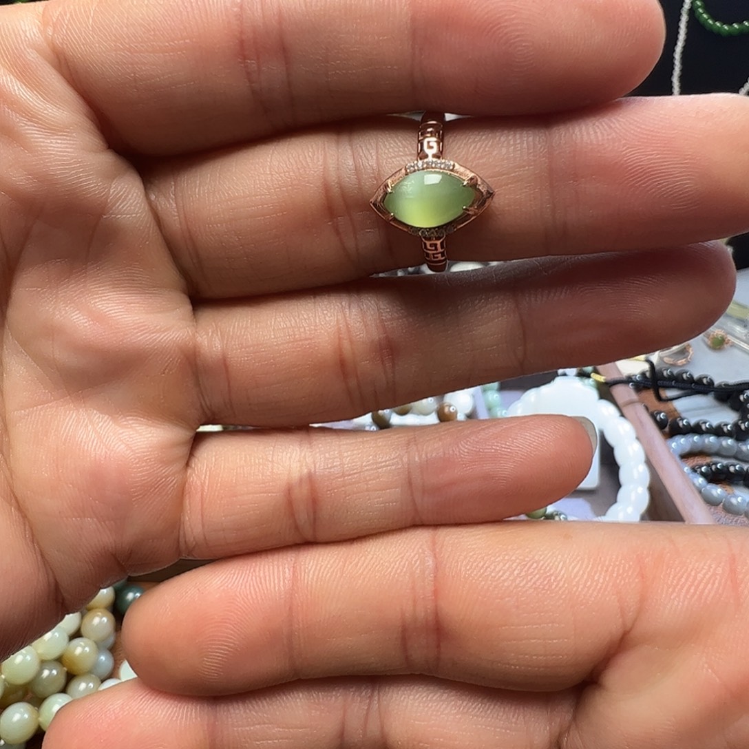 浮***，和田玉（碧玉）未镶嵌戒指