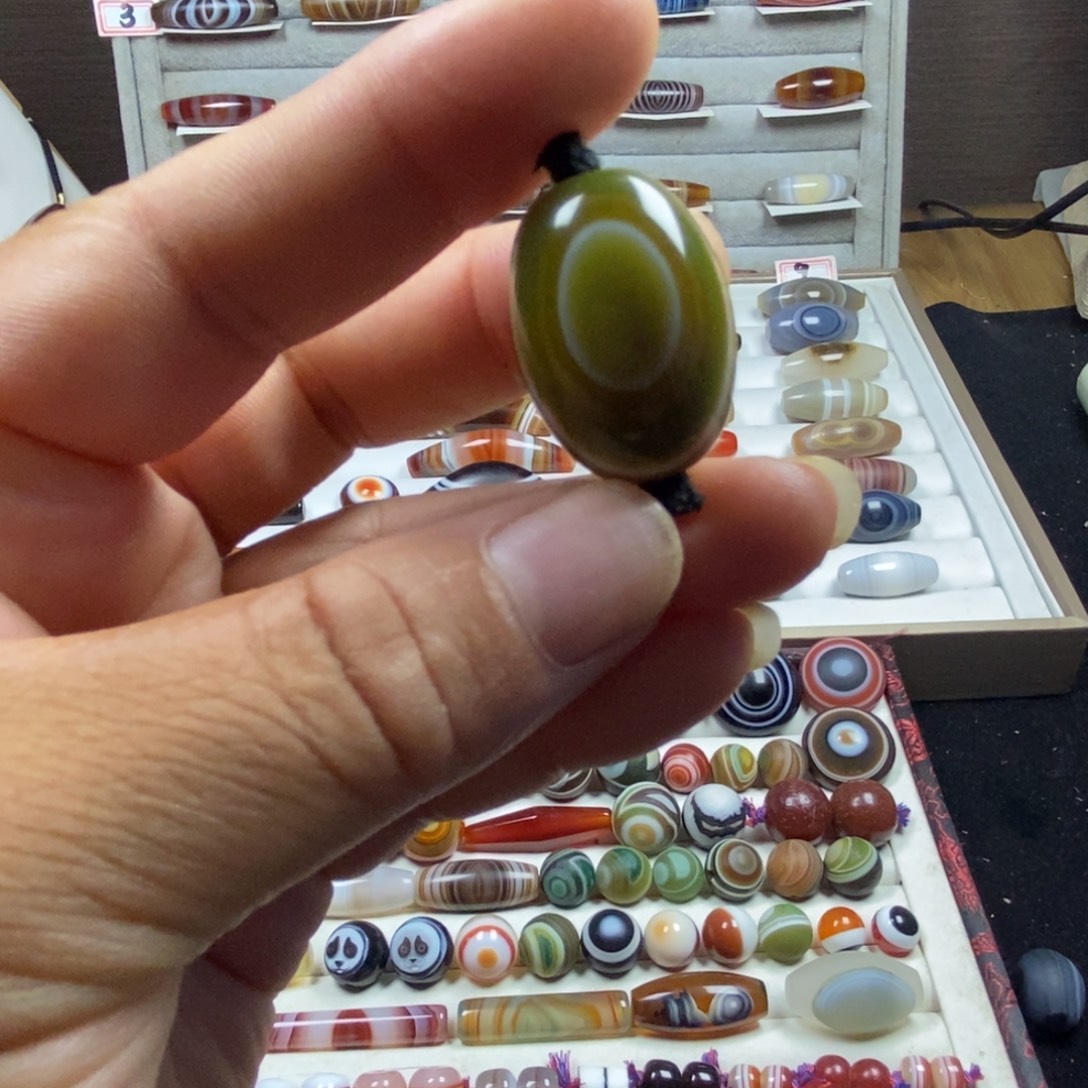 合金颈饰玛瑙/玉髓