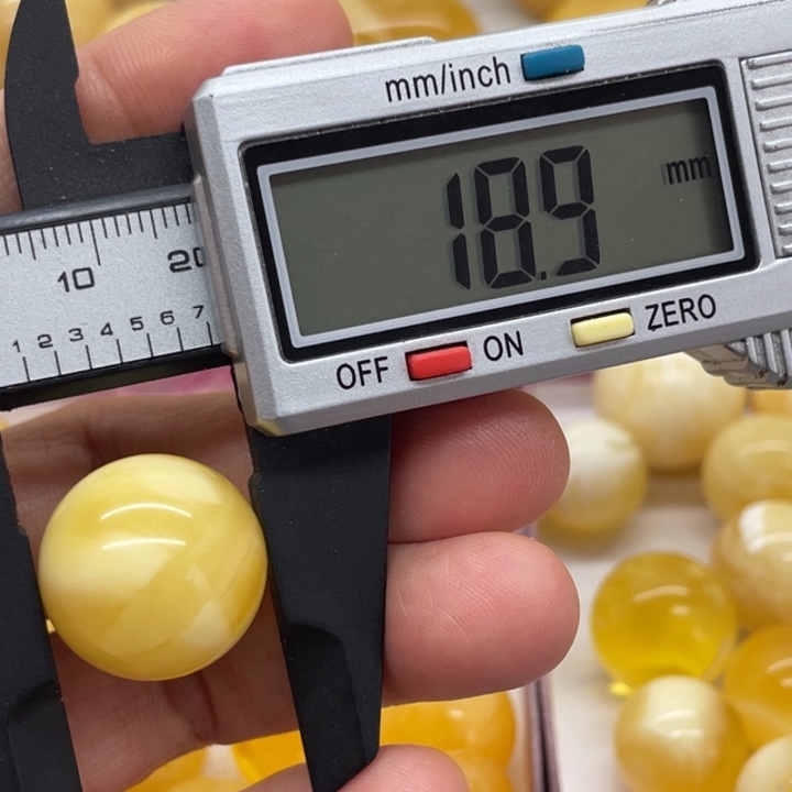 未镶嵌琥珀裸石蜜蜡