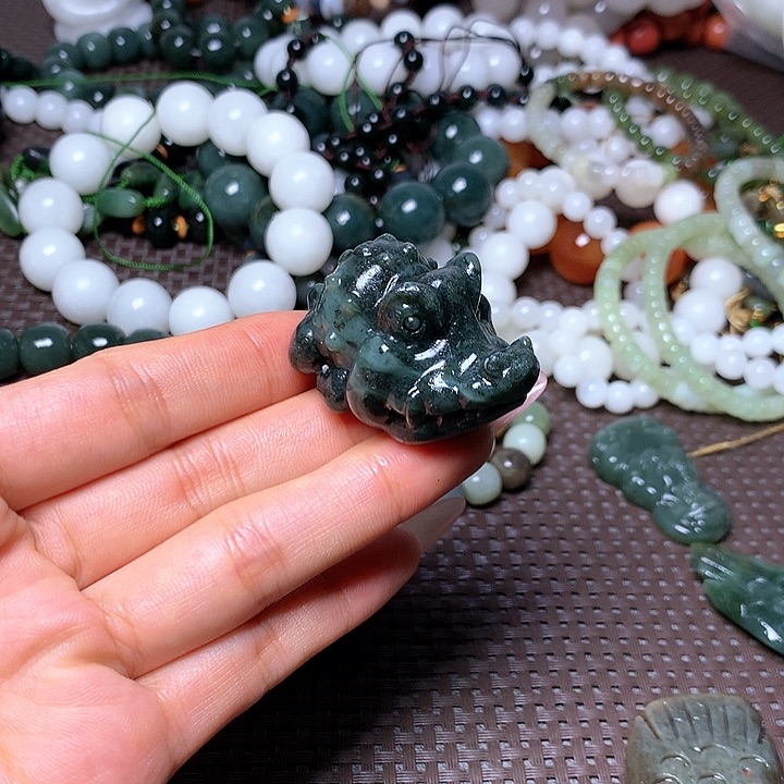 【闪购商品】和田玉未镶嵌颈饰