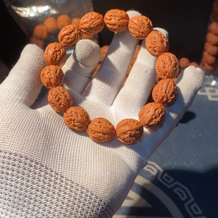 文玩核桃手串……86