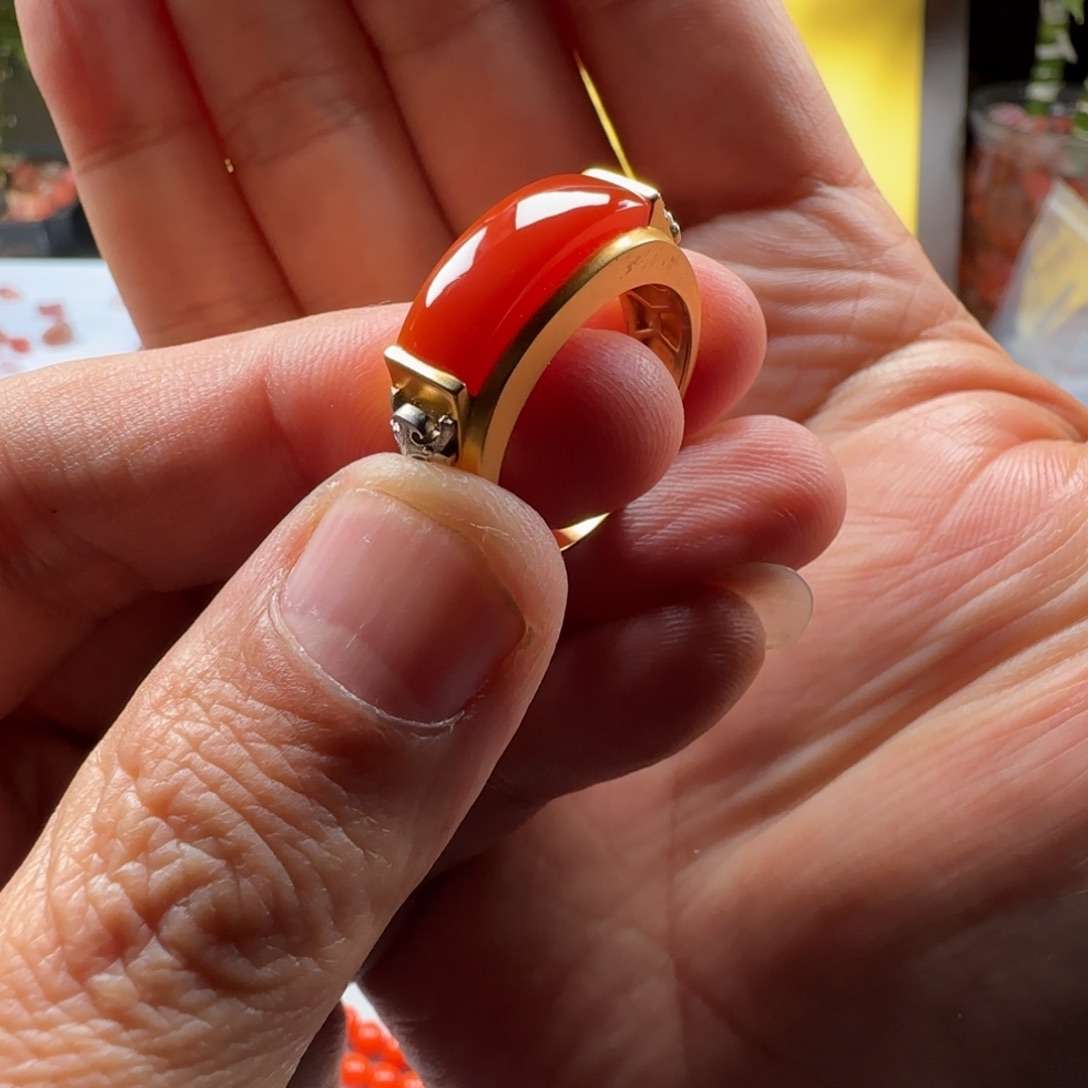 小***景南红玛瑙18K金镶嵌戒指