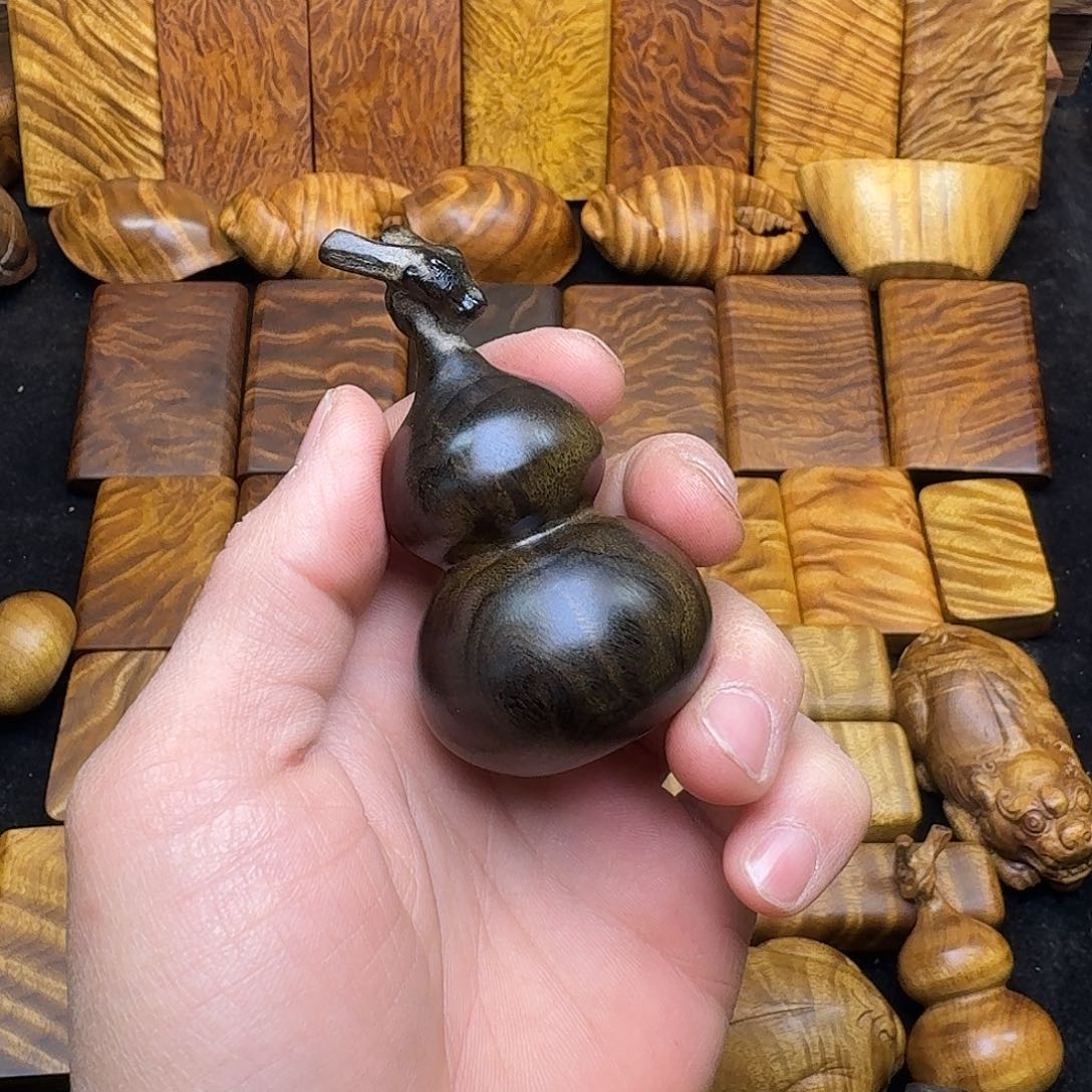 楠木金丝楠木无事牌