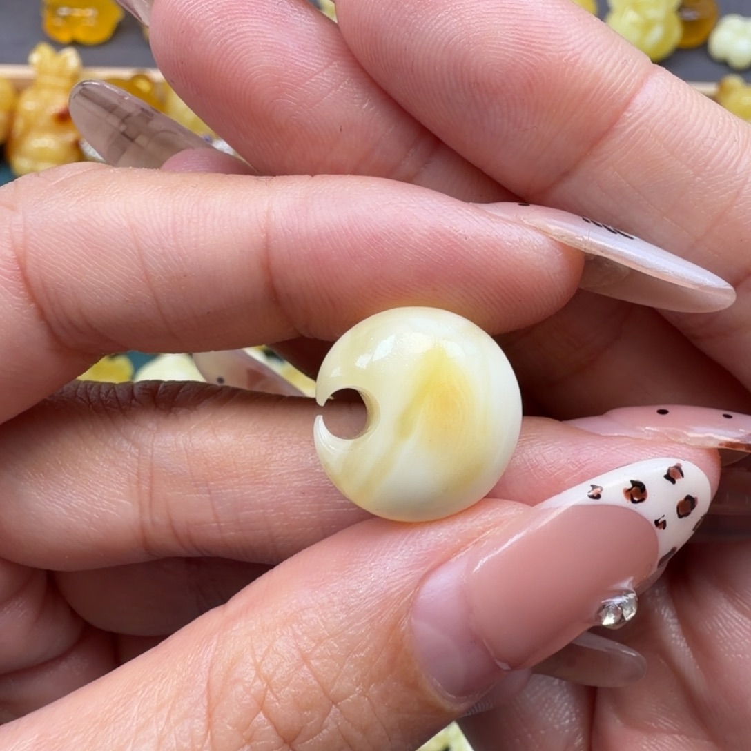 蜜蜡未镶嵌裸石蜜蜡