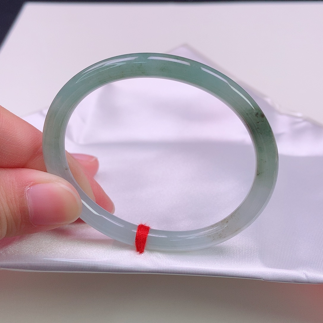 翡翠手镯未镶嵌52贵妃