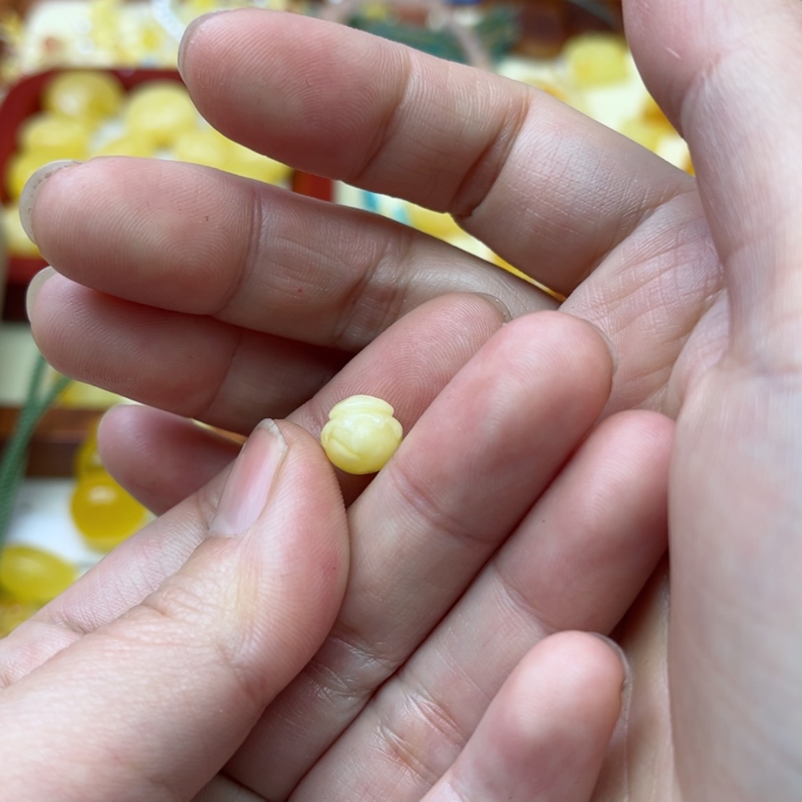 【闪购商品】蜜蜡裸石未镶嵌配饰