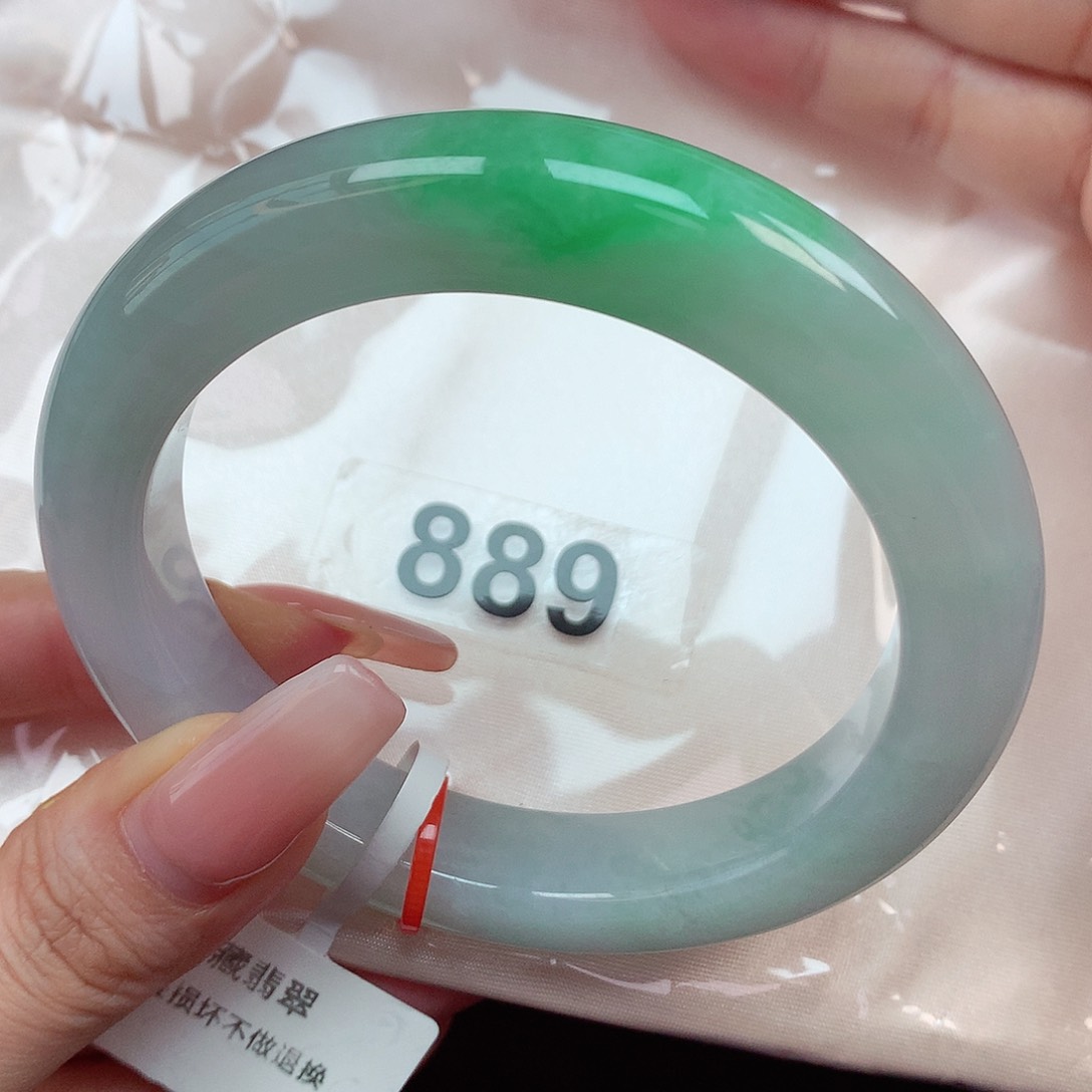 翡翠手镯未镶嵌59冰润细腻白底飘冰阳绿