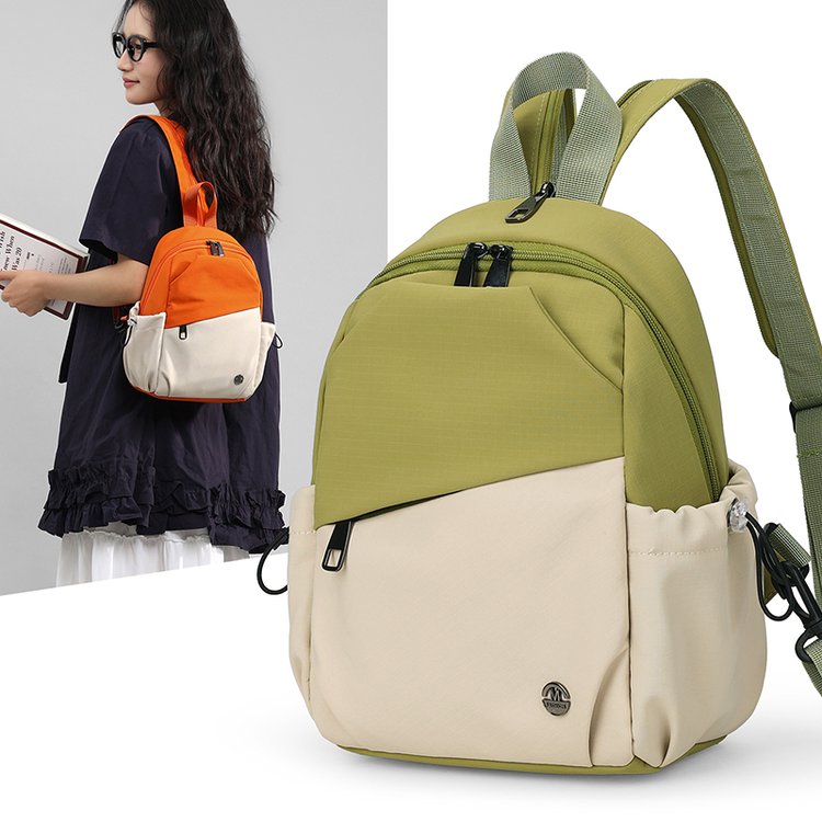 9208新款轻奢时尚简约百搭高级感双肩包 宽21cm高31cm厚11cm