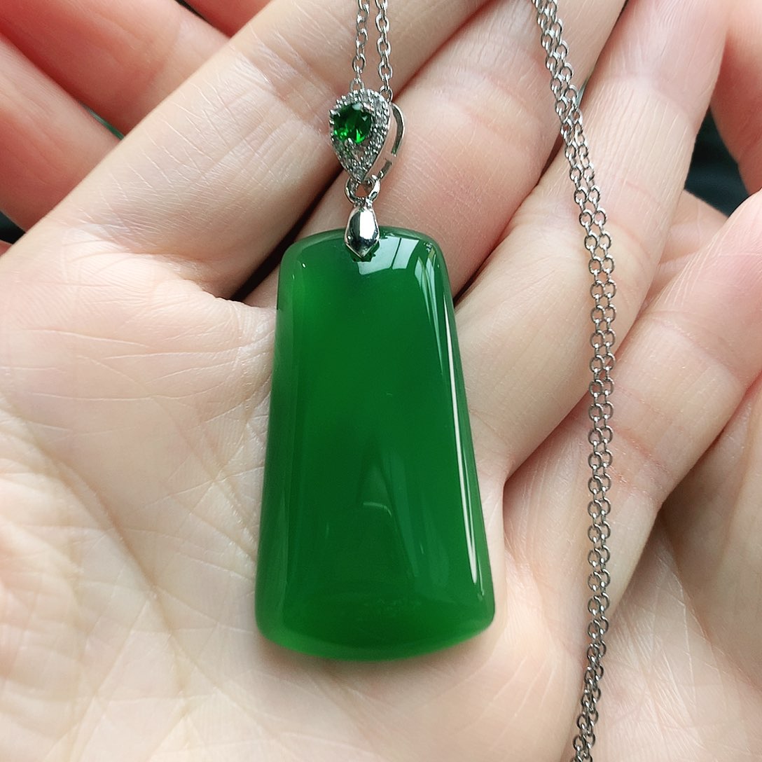 玛瑙/玉髓吊坠未镶嵌