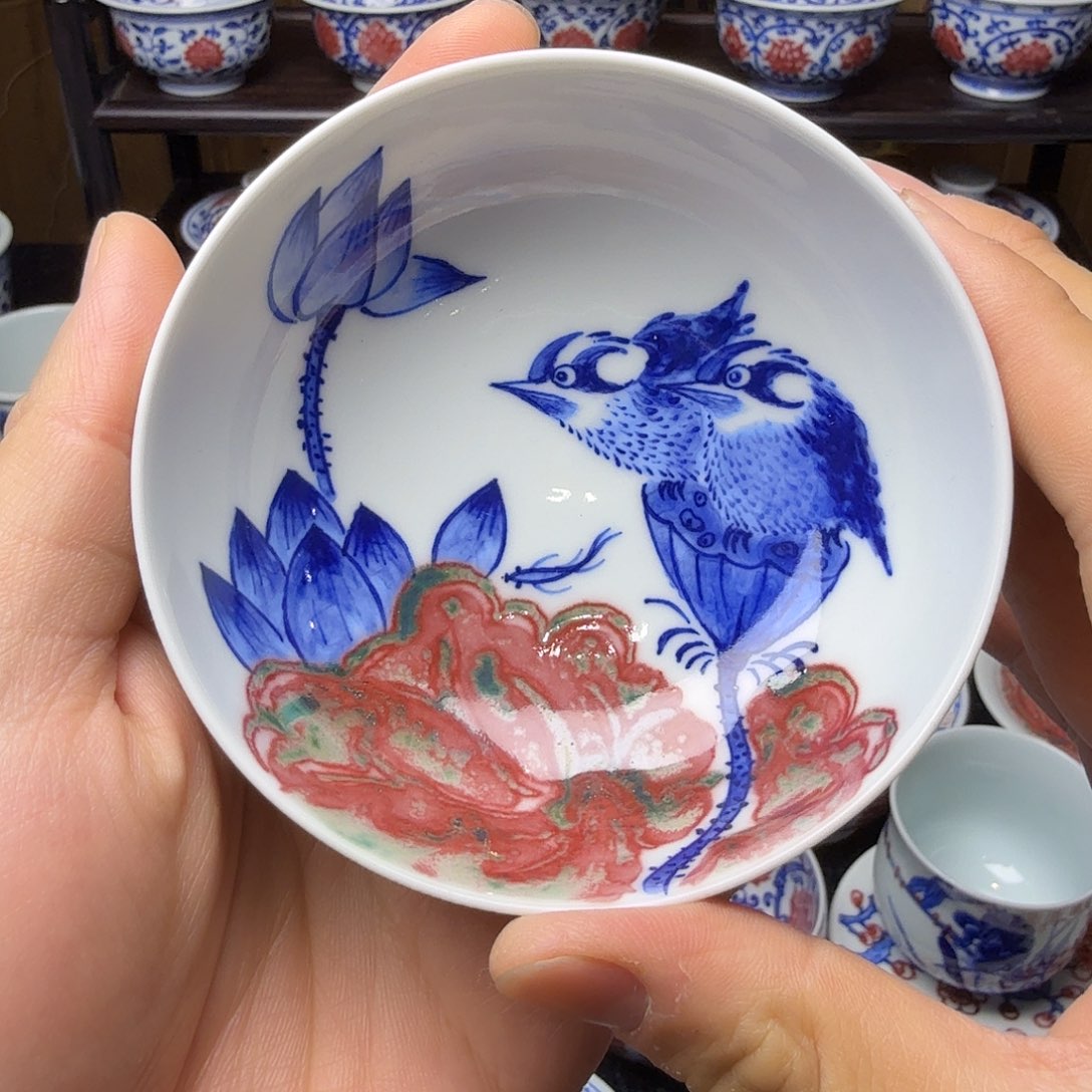 青花釉里红花鸟普洱杯