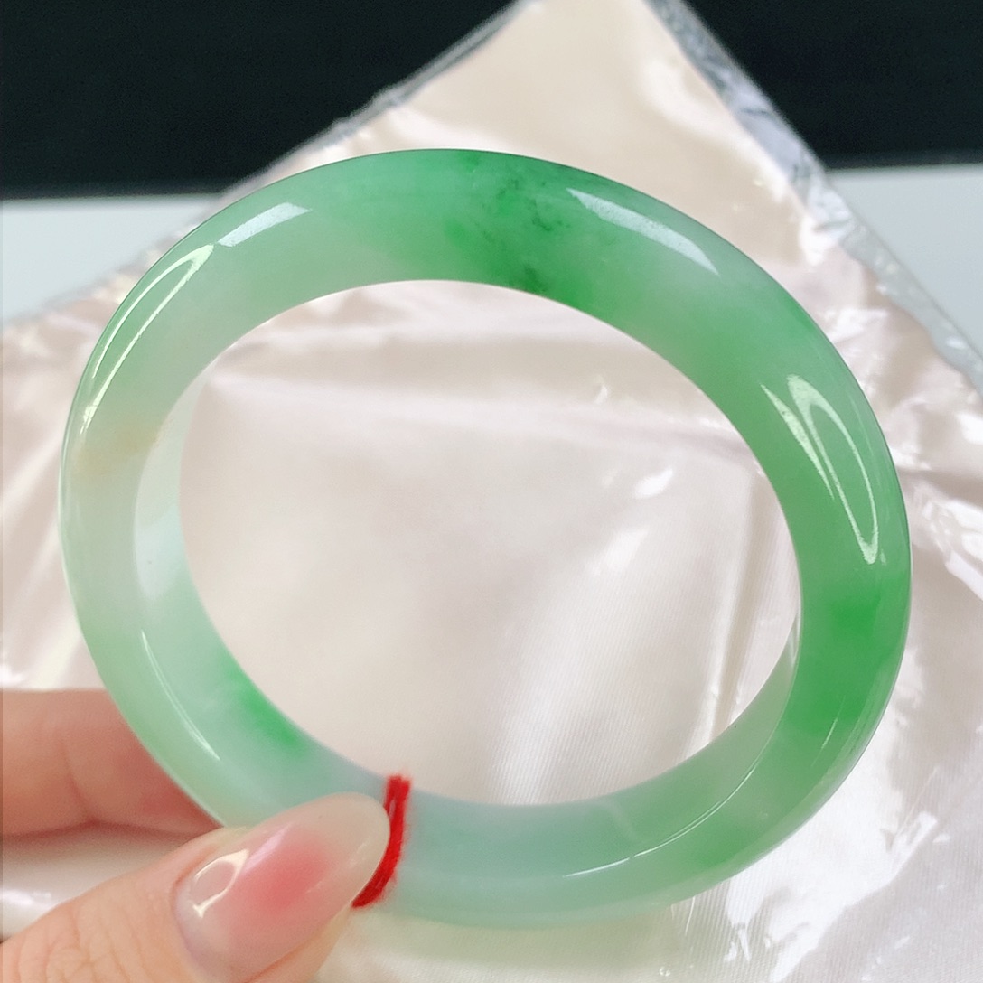 未镶嵌手镯翡翠812