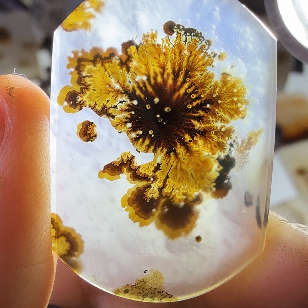 玛瑙/玉髓未镶嵌珠宝半成品