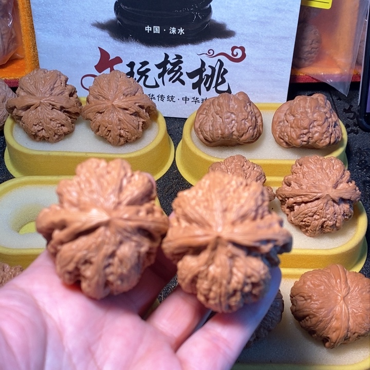 文玩核桃把件粗筋 44 46